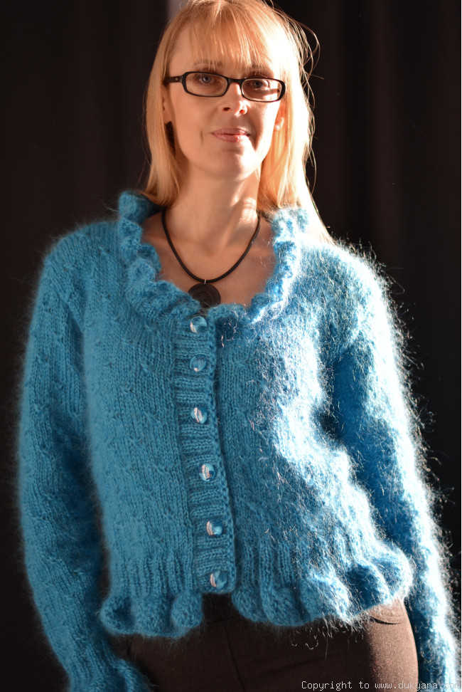 Ruffled cropped mohair cardigan in turquoise CA56